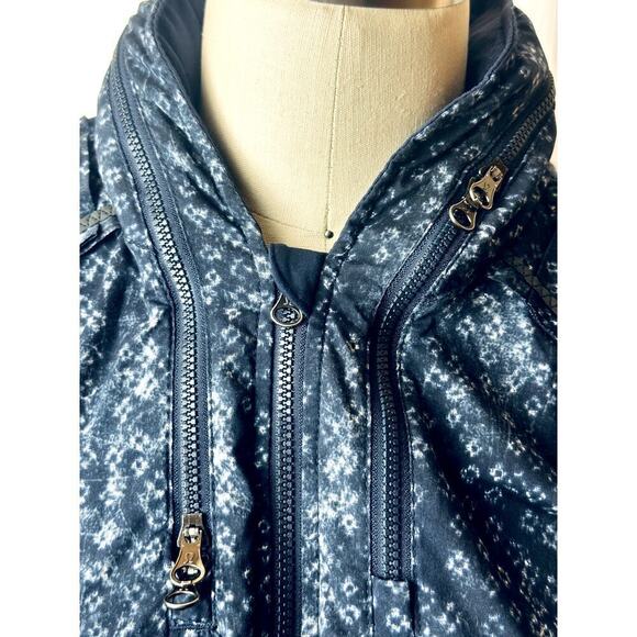 Lululemon Navy Full Zip Concealed Hood Lightweight Jacket Women's Size 6 - Picture 6 of 11